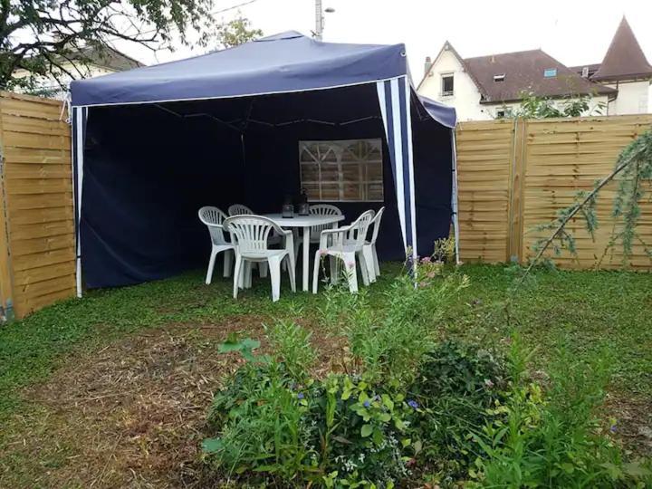 Maison Centre-Ville Calme Avec Jardin Lons-le-Saunier Esterno foto