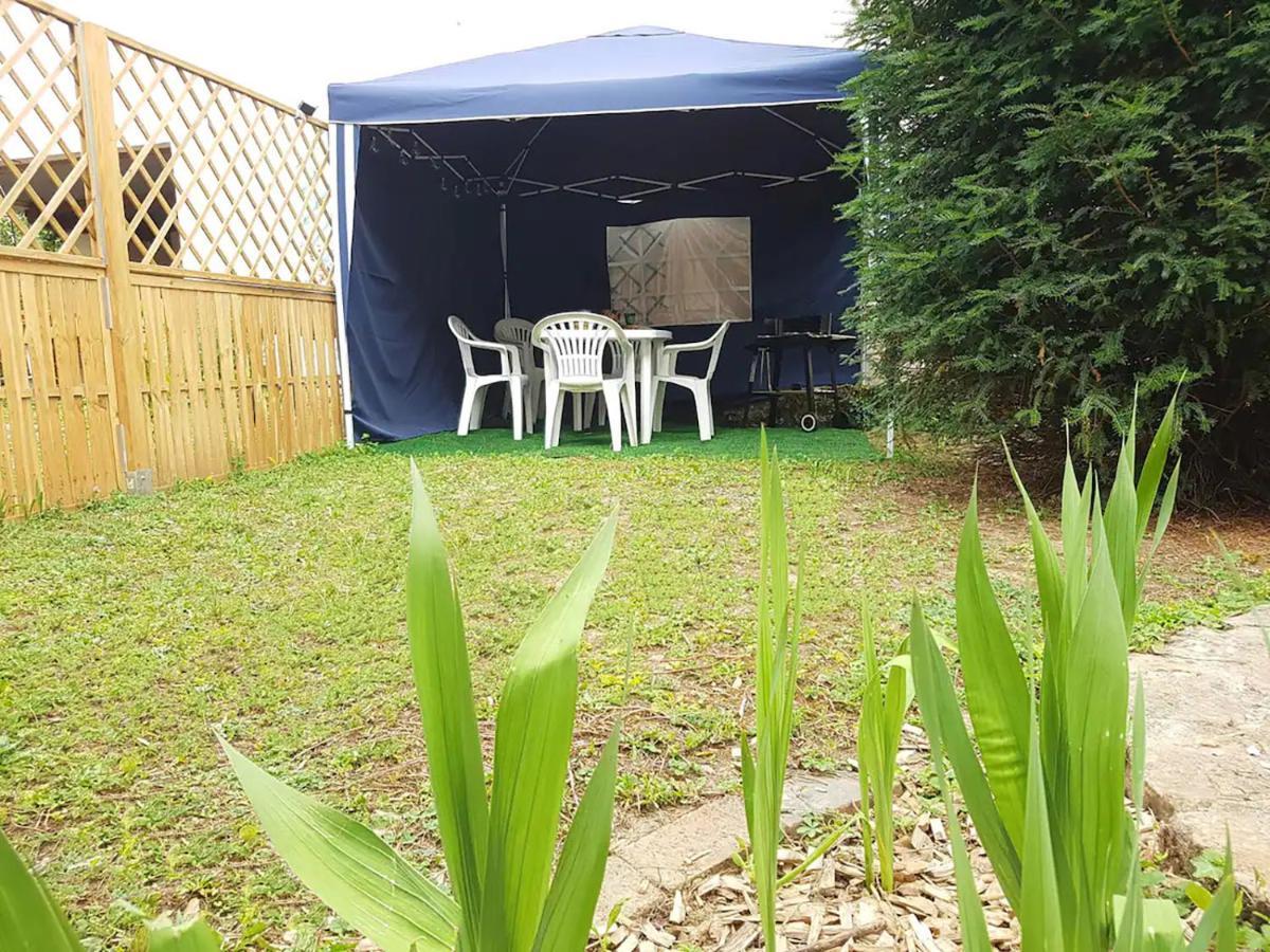 Maison Centre-Ville Calme Avec Jardin Lons-le-Saunier Esterno foto